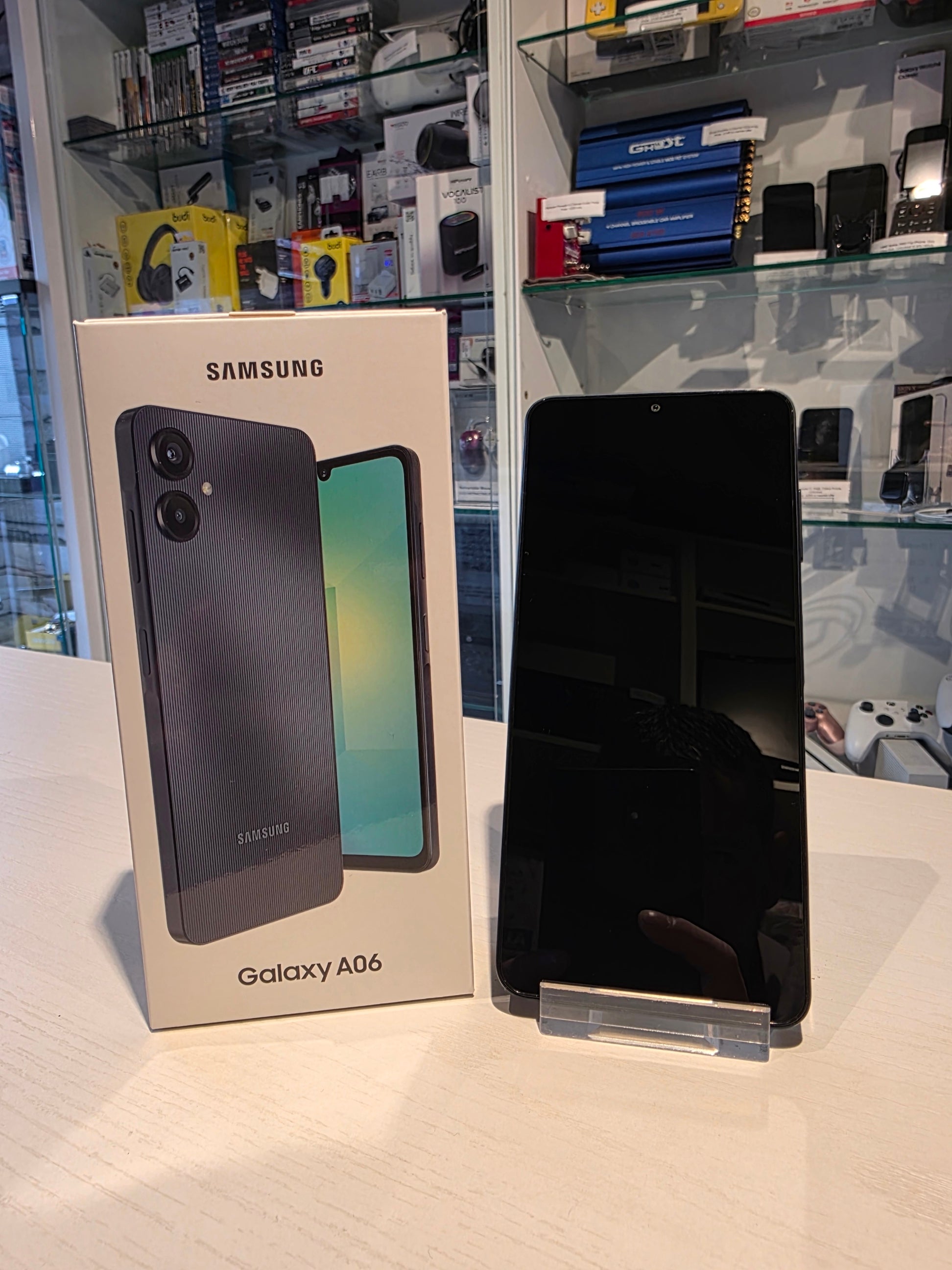 Samsung Galaxy A06 (brand New)